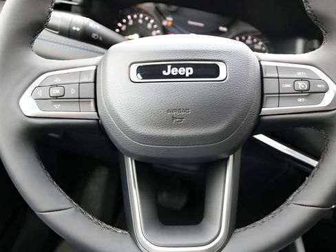 New 2026 Jeep Compass Latitude image 20
