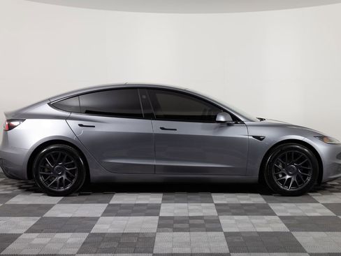 Used 2025 Tesla Model 3 Long Range AWD/4WD image 9
