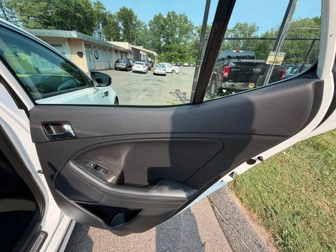 Used 2013 Kia Optima EX FWD image 17