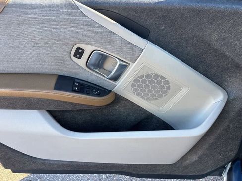 Used 2014 BMW i3 image 9