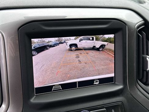 Used 2022 Chevrolet Silverado 1500 Custom AWD/4WD image 22