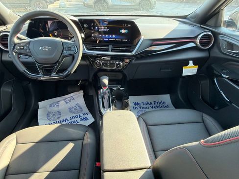 New 2026 Chevrolet Trax RS w/ Sunroof Package FWD image 14