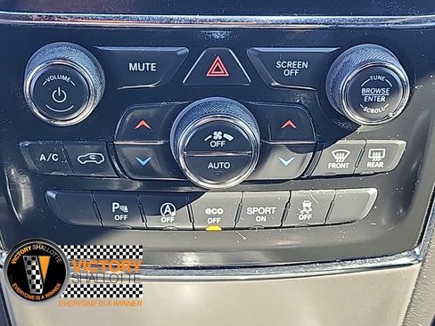 Certified 2022 Jeep Grand Cherokee Laredo X image 8