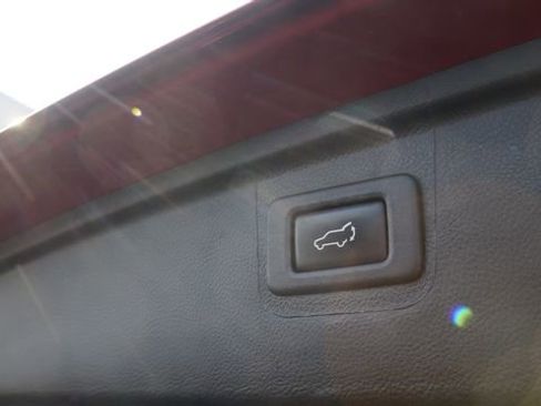 Used 2018 Subaru Outback 2.5i Premium AWD/4WD image 22
