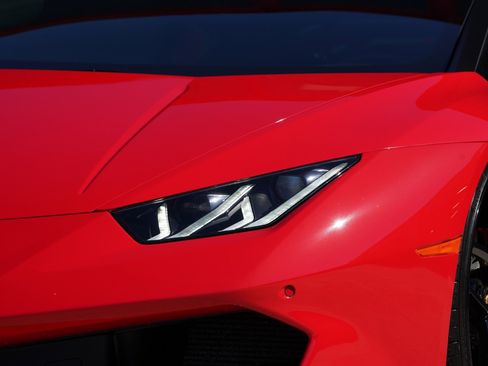 Used 2019 Lamborghini Huracan LP 580-2 image 13