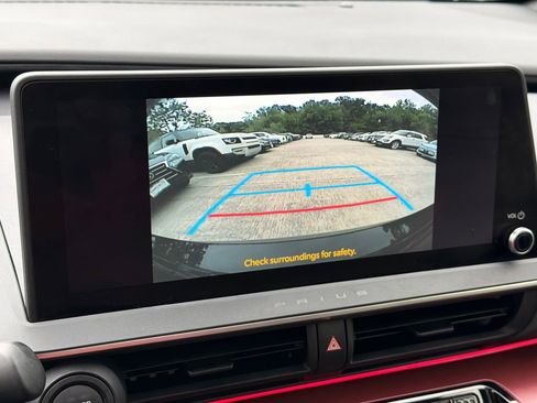 Used 2024 Toyota Prius Prime FWD image 26