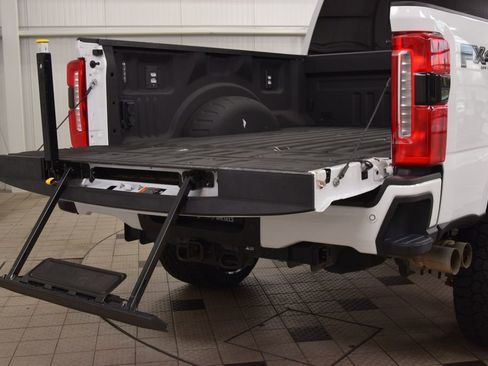 Used 2024 Ford F350 Lariat w/ Lariat Ultimate Package AWD/4WD image 21