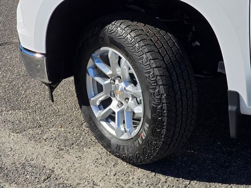 New 2026 Chevrolet Silverado 1500 LT image 22