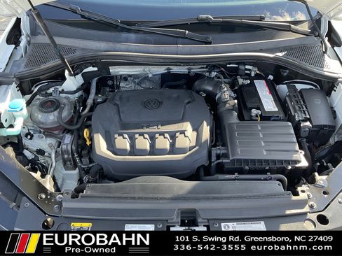 Used 2018 Volkswagen Tiguan SE image 36