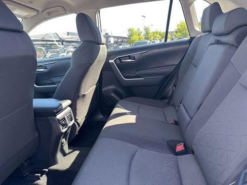Used 2024 Toyota RAV4 XLE image 29
