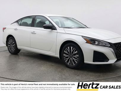Used 2025 Nissan Altima 2.5 SV
