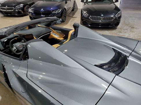 Used 2024 Chevrolet Corvette Stingray Preferred Conv w/ 2LT RWD image 38
