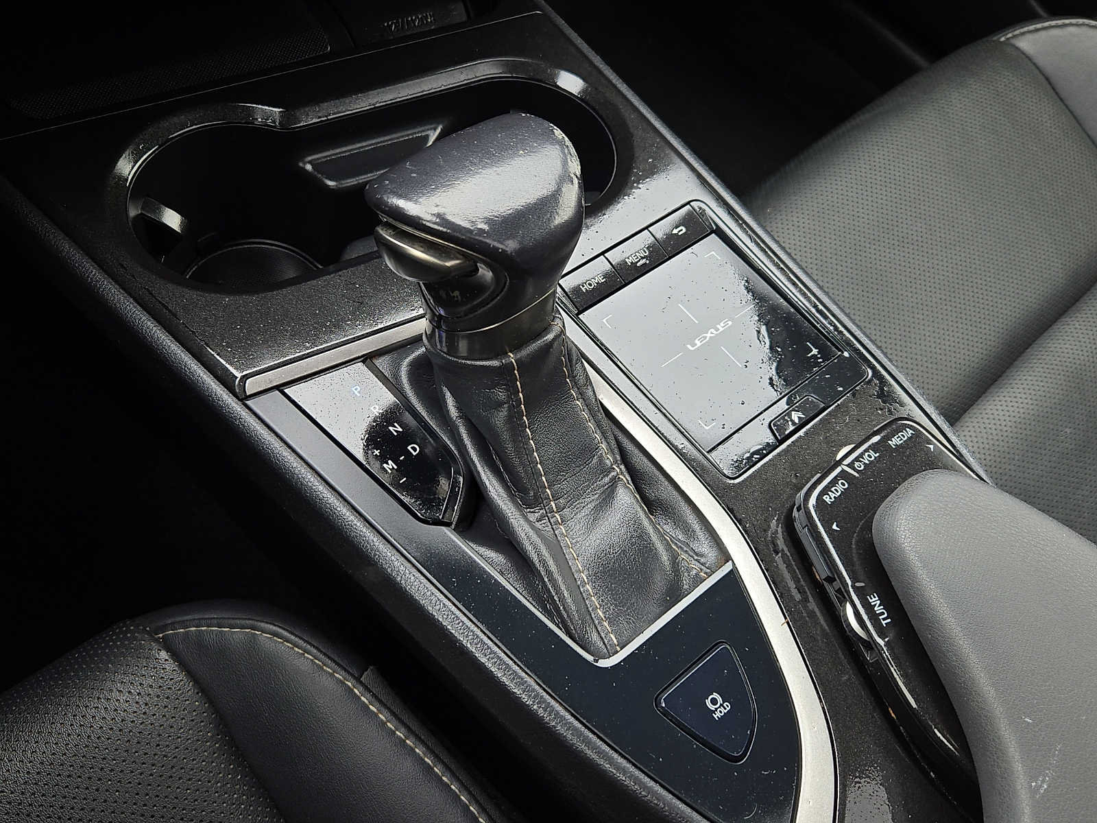 Used 2019 Lexus UX 200 FWD image 13