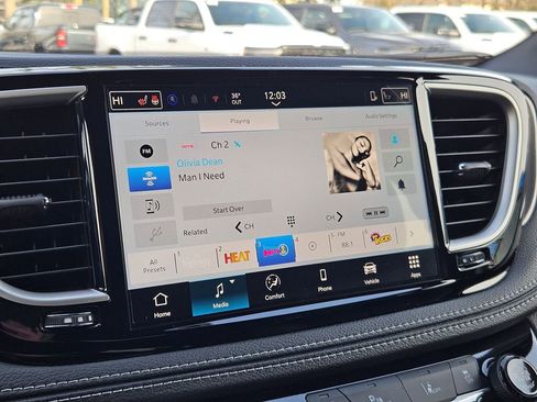 New 2026 Chrysler Pacifica Select image 31