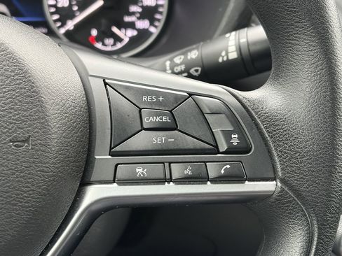 Used 2024 Nissan Sentra SV image 19