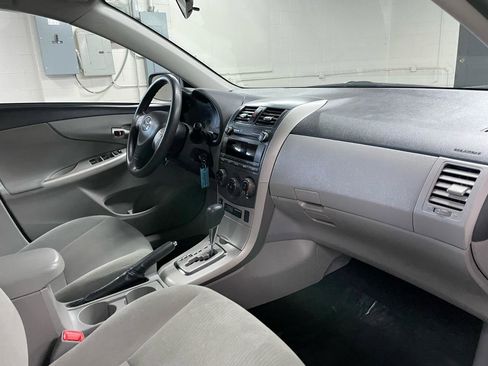 Used 2011 Toyota Corolla LE image 12