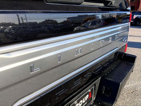 Used 2019 Ford F250 Limited image 8