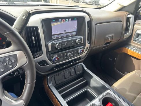Used 2017 GMC Sierra 1500 SLT w/ SLT Premium Package AWD/4WD image 14