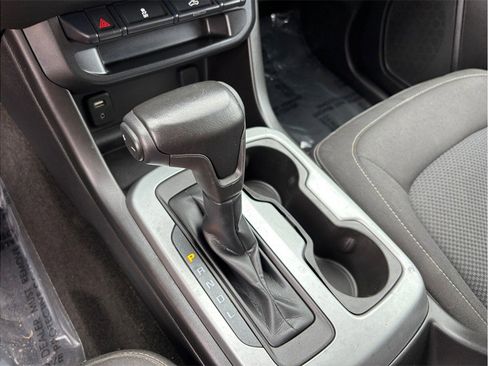 Used 2018 Chevrolet Colorado LT RWD image 28