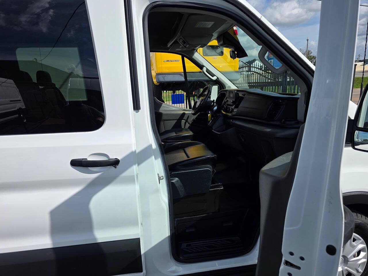 Used 2020 Ford Transit 350 XL RWD image 15
