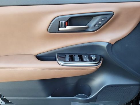New 2026 Toyota Crown Signia AWD/4WD image 10