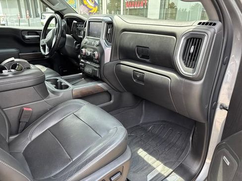 Used 2020 GMC Sierra 1500 SLT RWD image 16