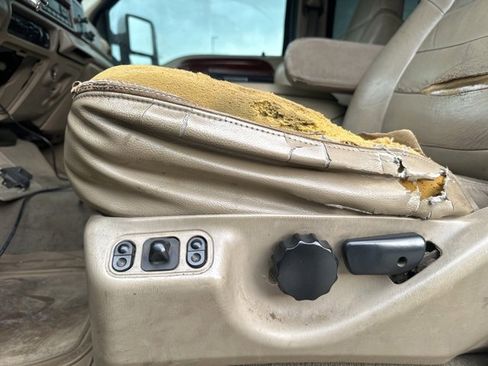 Used 2007 Ford F250 Lariat image 10