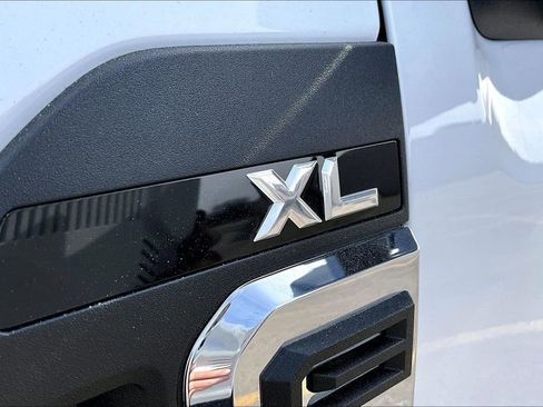 New 2026 Ford F250 XL AWD/4WD image 8