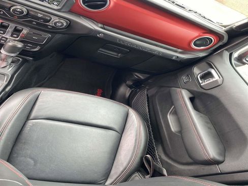 Used 2022 Jeep Wrangler Rubicon w/ LED Lighting Group image 28