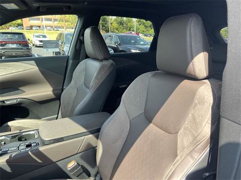 Certified 2024 Lexus RX 350 AWD w/ Convenience Package image 9
