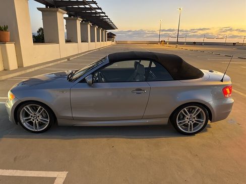 Used 2012 BMW 135i Convertible image 12