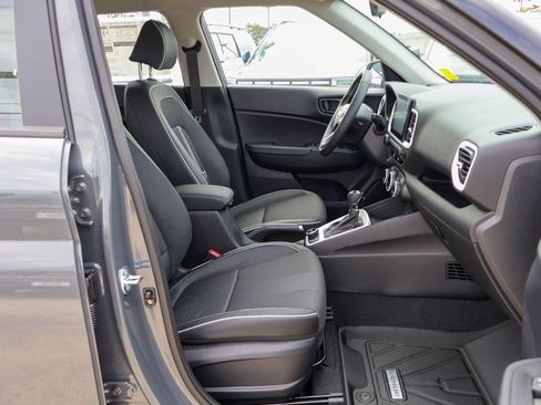 New 2026 Hyundai Venue SEL FWD image 8