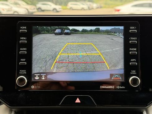 Used 2022 Toyota Venza LE AWD/4WD image 35