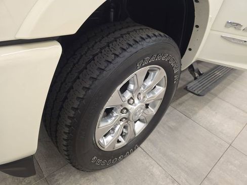 Used 2024 RAM 2500 Limited AWD/4WD image 42