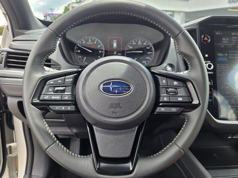 Certified 2025 Subaru Forester Premium AWD/4WD image 25