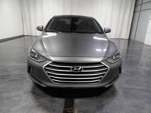 Used 2018 Hyundai Elantra Value Edition FWD image 2