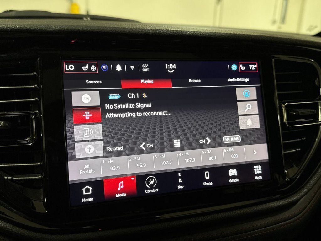 Used 2024 Dodge Durango GT AWD/4WD image 14