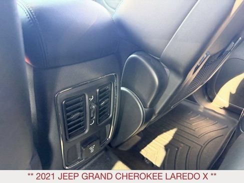 Certified 2021 Jeep Grand Cherokee Laredo X AWD/4WD image 19