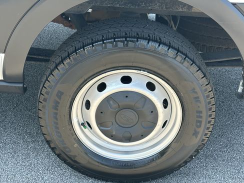 Used 2024 Ford Transit 250 148 Medium Roof w/ Load Area Protection Package RWD image 19