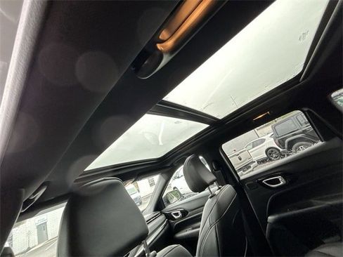 New 2025 Jeep Compass Limited w/ High Altitude Package image 14