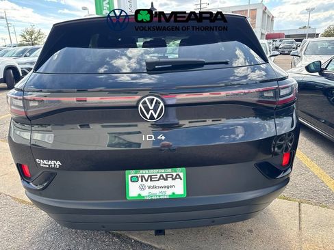 Used 2023 Volkswagen ID.4 Pro AWD/4WD image 4