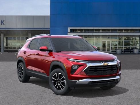 New 2026 Chevrolet TrailBlazer LT w/ Driver Confidence Package FWD image 7