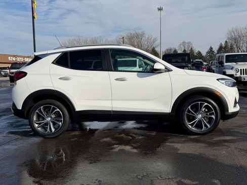 Used 2022 Buick Encore GX Select w/ Safety Package II image 9
