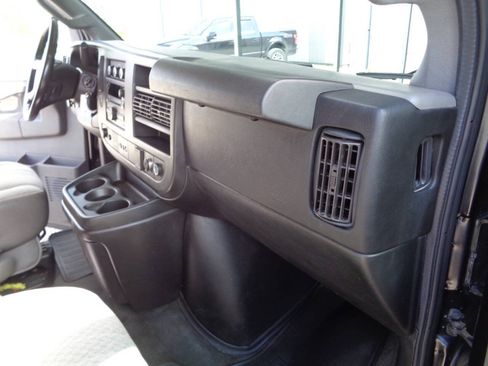 Used 2017 Chevrolet Express 3500 LT w/ LT Preferred Equipment Group RWD image 44