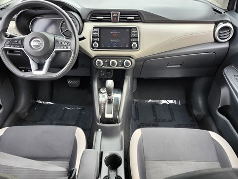 Used 2020 Nissan Versa SV image 13