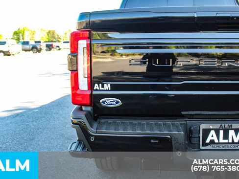 Used 2025 Ford F250 Platinum AWD/4WD image 12