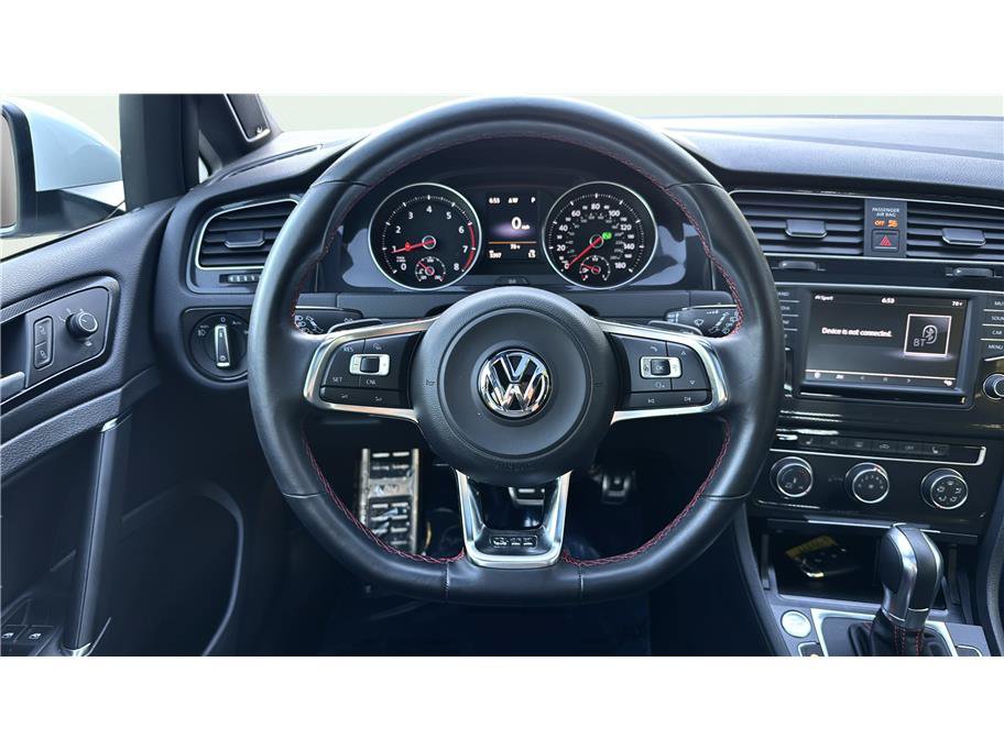 Used 2016 Volkswagen GTI SE FWD image 18