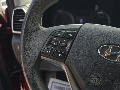 Used 2019 Hyundai Tucson SE AWD/4WD image 18