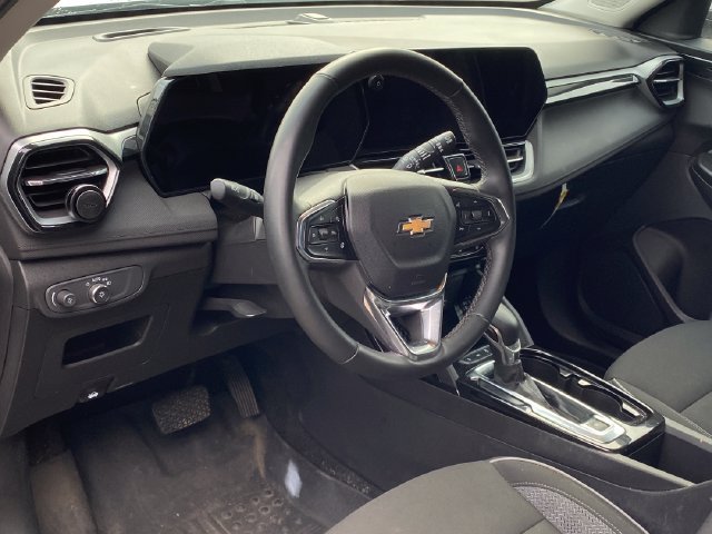 Certified 2024 Chevrolet TrailBlazer LT w/ Convenience Package AWD/4WD image 29