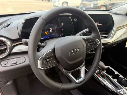 New 2026 Chevrolet Trax ACTIV w/ Sunroof Package image 25